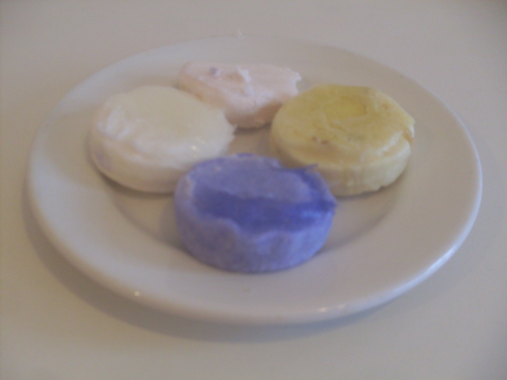 Lush shampoo bars School Insight